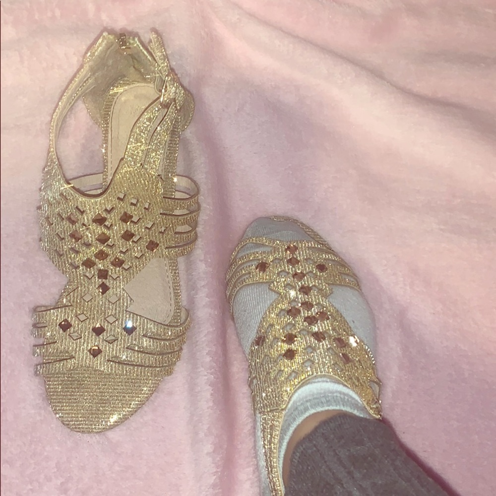 Formal shoes
